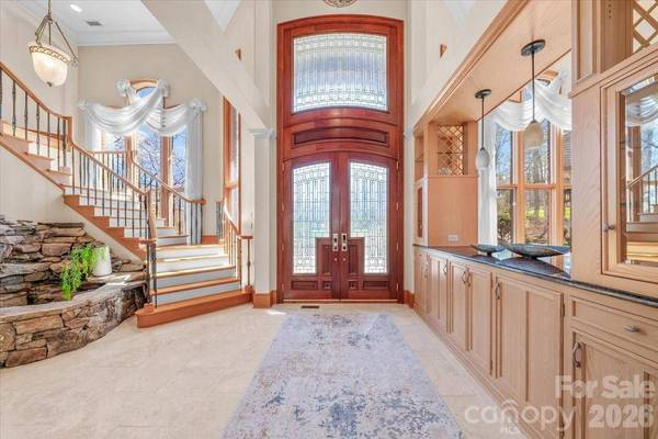 1043 Rolling Green DR, Newton, NC 28658