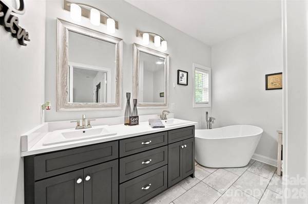 1350 Sam Hefner RD, Granite Falls, NC 28630