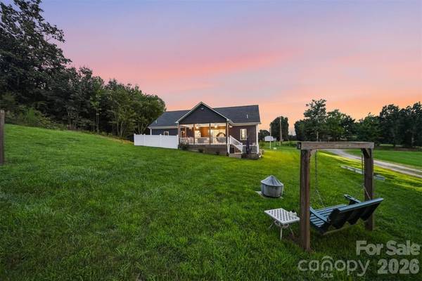1350 Sam Hefner RD, Granite Falls, NC 28630