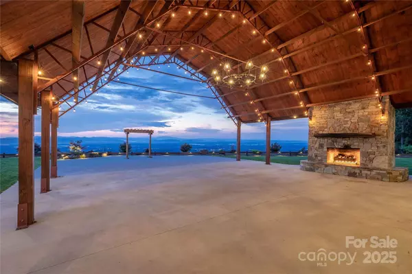 6572 Burkemont RD, Morganton, NC 28655