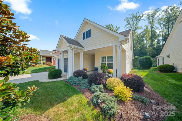 151 Chimney Rock CT, Denver, NC 28037