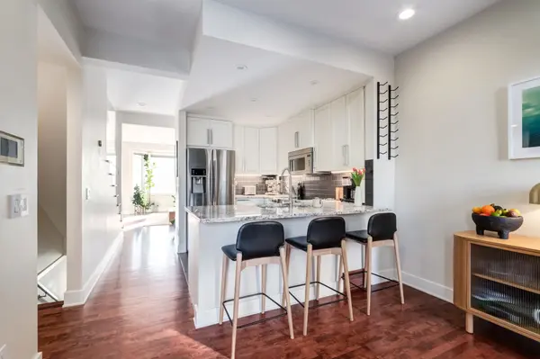 1419 10 St SW, Calgary, AB T2R 1E7