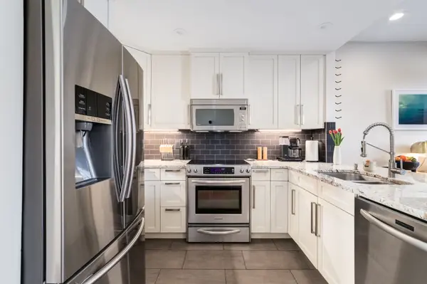 1419 10 St SW, Calgary, AB T2R 1E7