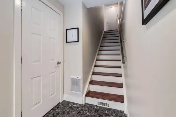 1419 10 ST SW, Calgary, AB T2R1E7