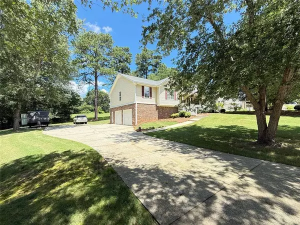 55 HAYES TRCE, Hiram, GA 30141