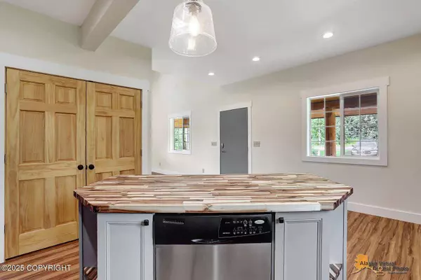 9742 W Trimotor ST, Wasilla, AK 99623