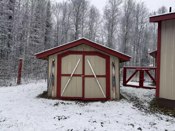 49737 Bendapole RD, Willow, AK 99688