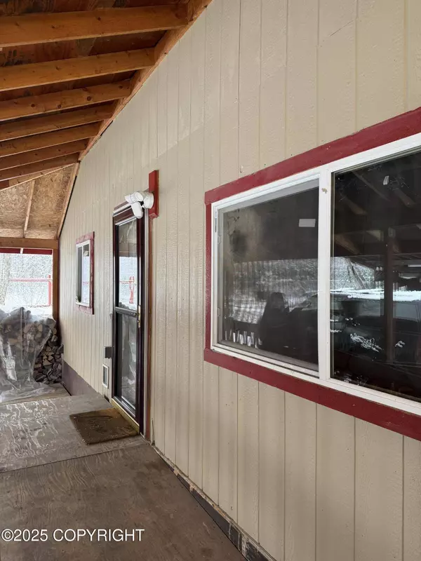 49737 Bendapole RD, Willow, AK 99688