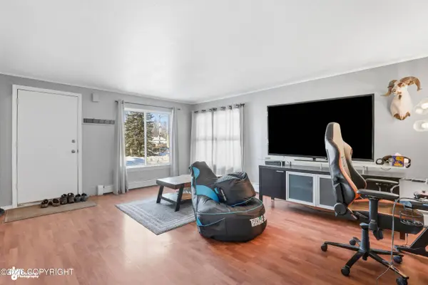 2619 Carroll PL, Anchorage, AK 99508