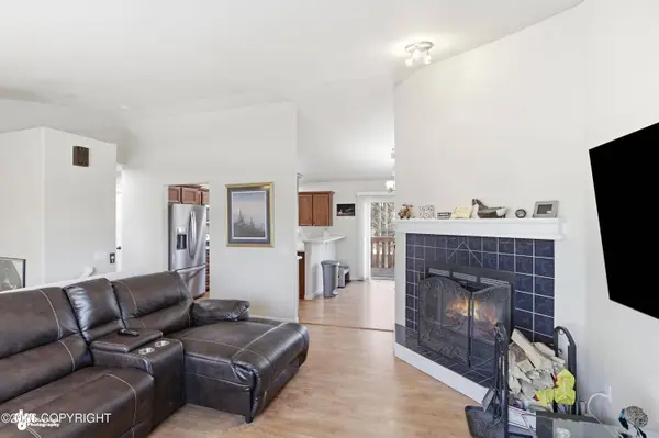 2011 Courage CIR, Anchorage, AK 99507