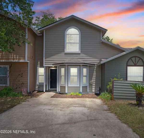 12067 COBBLEWOOD LN N, Jacksonville, FL 32225