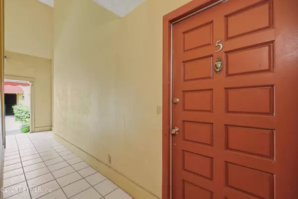 3900 MISSION DR #5, Jacksonville, FL 32217