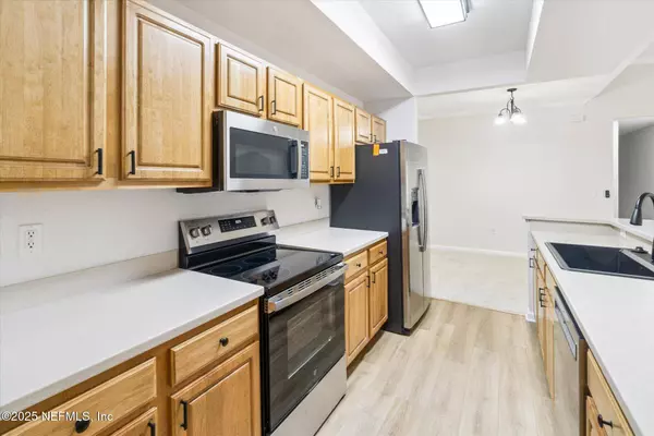 10075 GATE Pkwy #2605, Jacksonville, FL 32246