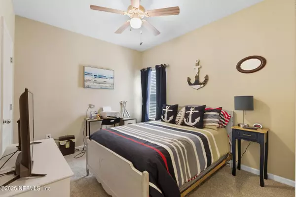 16252 BLOSSOM LAKE DR, Jacksonville, FL 32218