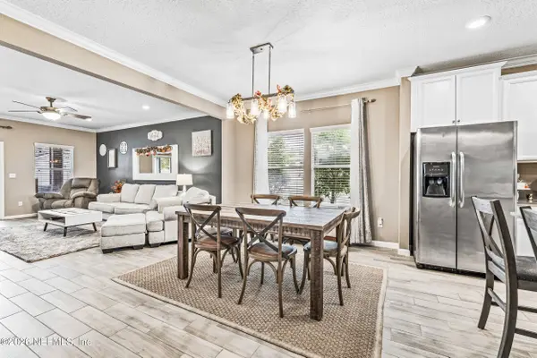 15727 BAINEBRIDGE DR, Jacksonville, FL 32218