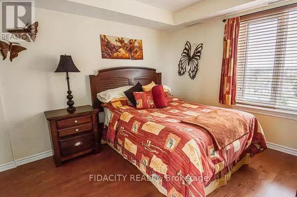 314 Central Park DR #601, Ottawa, ON K2C0R2