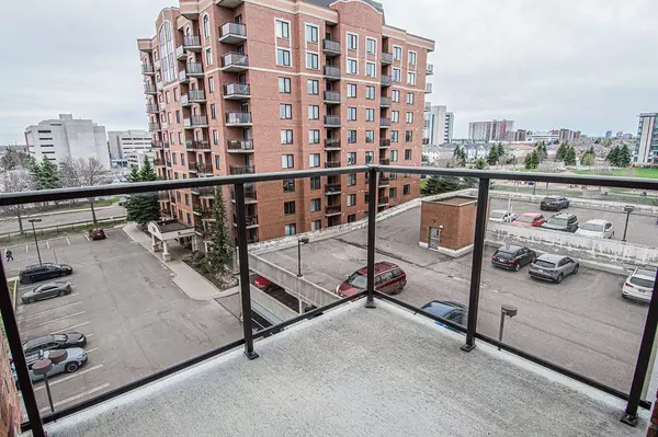 314 Central Park DR #601, Carlington - Central Park, ON K2C 0R2