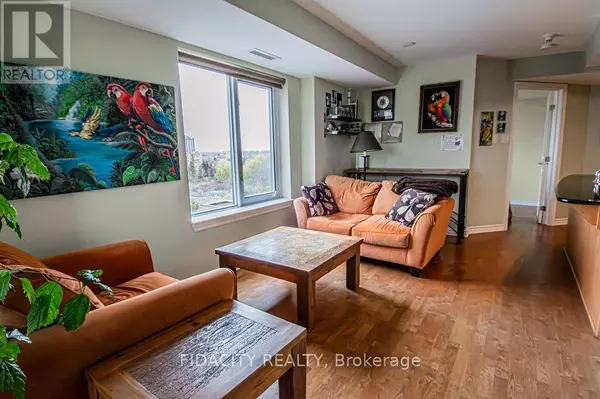 314 Central Park DR #601, Ottawa, ON K2C0R2