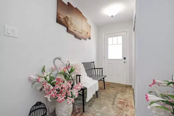 111 Gelderland Private, Kanata, ON K2V 0H8