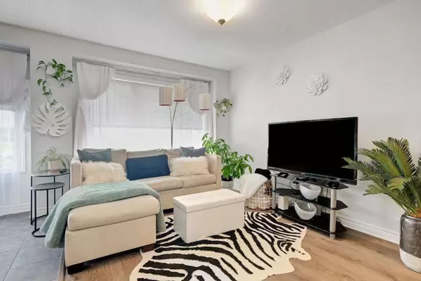 111 Gelderland Private, Kanata, ON K2V 0H8