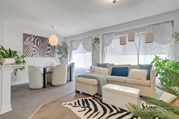 111 Gelderland Private, Kanata, ON K2V 0H8