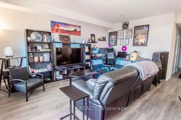 225 Citiplace DR #H, Cityview - Parkwoods Hills - Rideau Shore, ON K2E 0A8