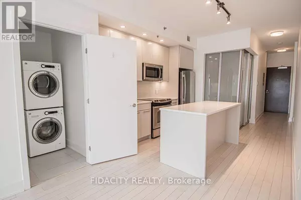 88 Richmond RD #513, Ottawa, ON K1Z0B1