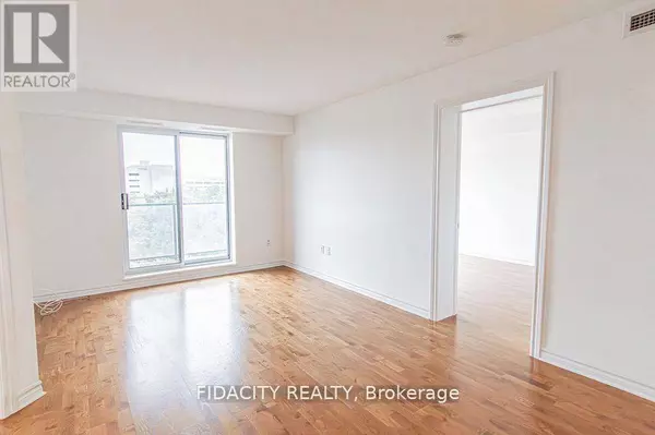 314 Central Park DR #511, Ottawa, ON K2C0R2