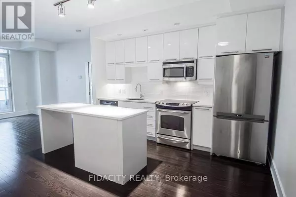 101 Richmond RD #320, Ottawa, ON K1Z0A6