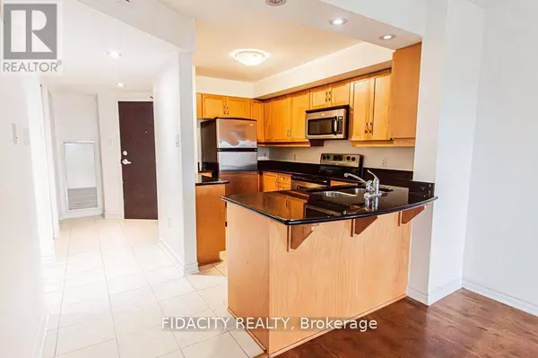 314 Central Park DR #511, Ottawa, ON K2C0R2