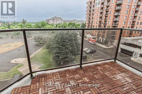 314 Central Park DR #511, Ottawa, ON K2C0R2