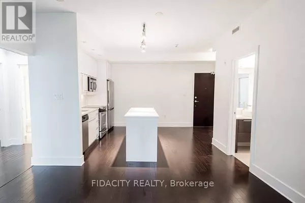 101 Richmond RD #320, Ottawa, ON K1Z0A6