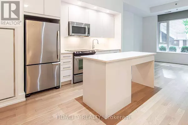 360 Patricia AVE #107, Ottawa, ON K1Z0A8