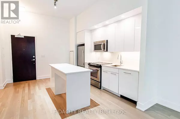360 Patricia AVE #107, Ottawa, ON K1Z0A8