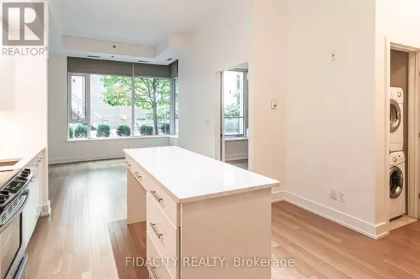 360 Patricia AVE #107, Ottawa, ON K1Z0A8