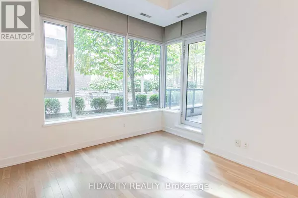 360 Patricia AVE #107, Ottawa, ON K1Z0A8