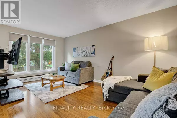 159 Salter CRES #61, Ottawa, ON K2K1Y8