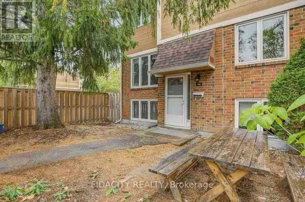 159 Salter CRES #61, Ottawa, ON K2K1Y8