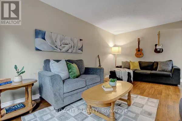 159 Salter CRES #61, Ottawa, ON K2K1Y8