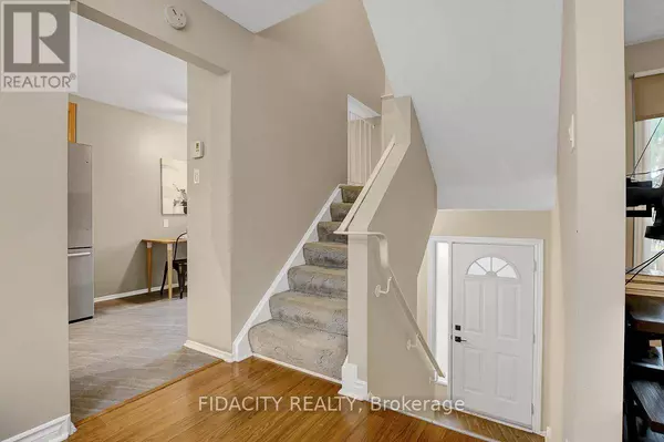 159 Salter CRES #61, Ottawa, ON K2K1Y8