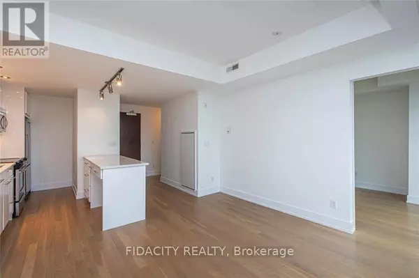 360 Patricia AVE #820, Ottawa, ON K1Z0A8