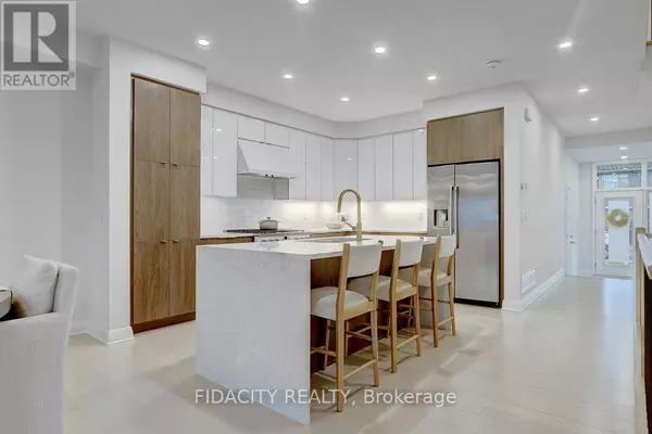 864 MOSES TENNISCO STREET, Ottawa, ON K1K5A2