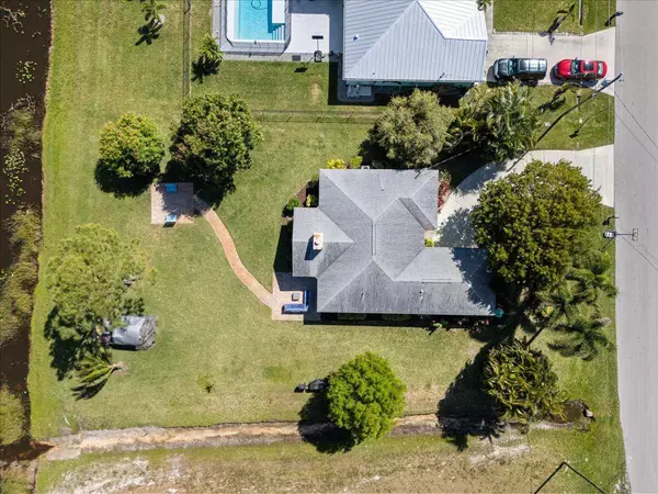 6193 NW Duke CIR, Port Saint Lucie, FL 34983