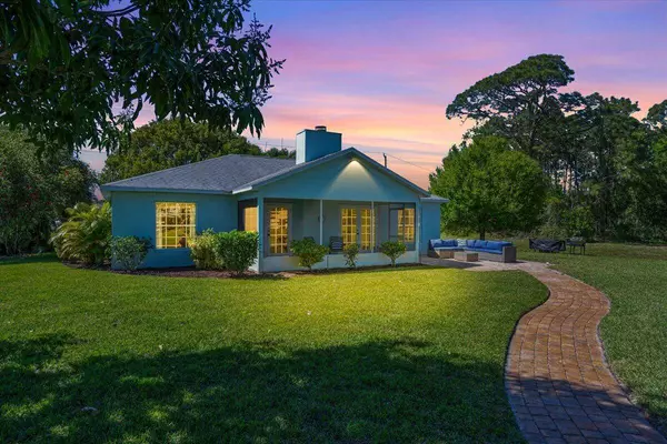 6193 NW Duke CIR, Port Saint Lucie, FL 34983