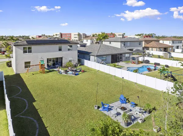 7461 NW Greenspring ST, Port St Lucie, FL 34987