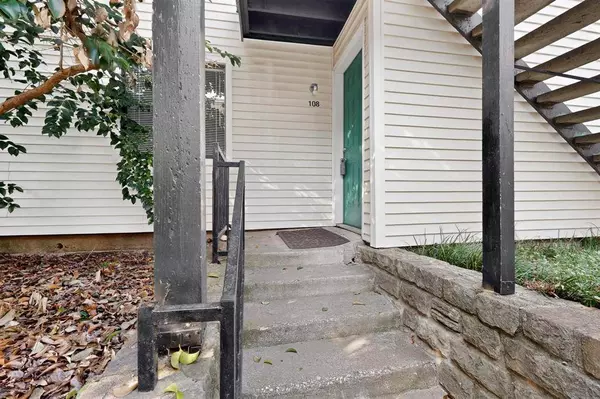 7431 Holly Hill Drive #108, Dallas, TX 75231