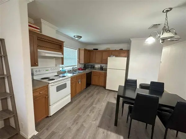 5529-5531 Mesa Circle #5529, Dallas, TX 75235