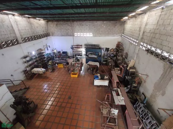 Avenida Circunvalacion Calle Colon Barrio Bolivar, 3301