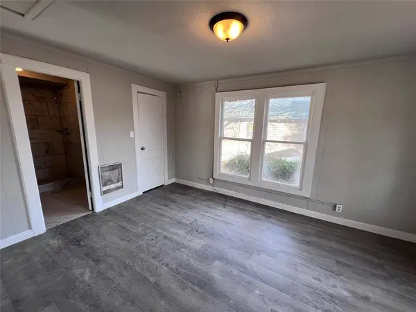 504 Lamar Street, Sulphur Springs, TX 75482