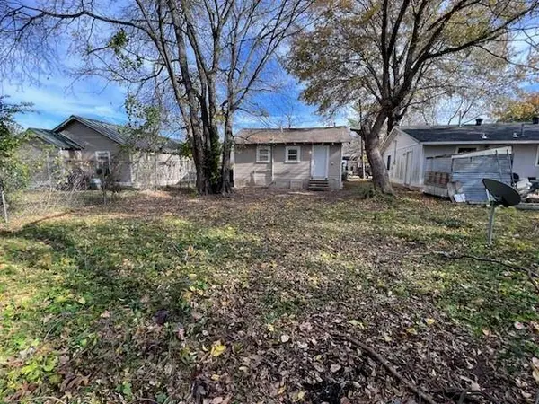 504 Lamar Street, Sulphur Springs, TX 75482